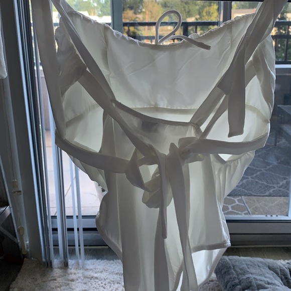 Princess polly white body suit with ties - Picture 2 of 2